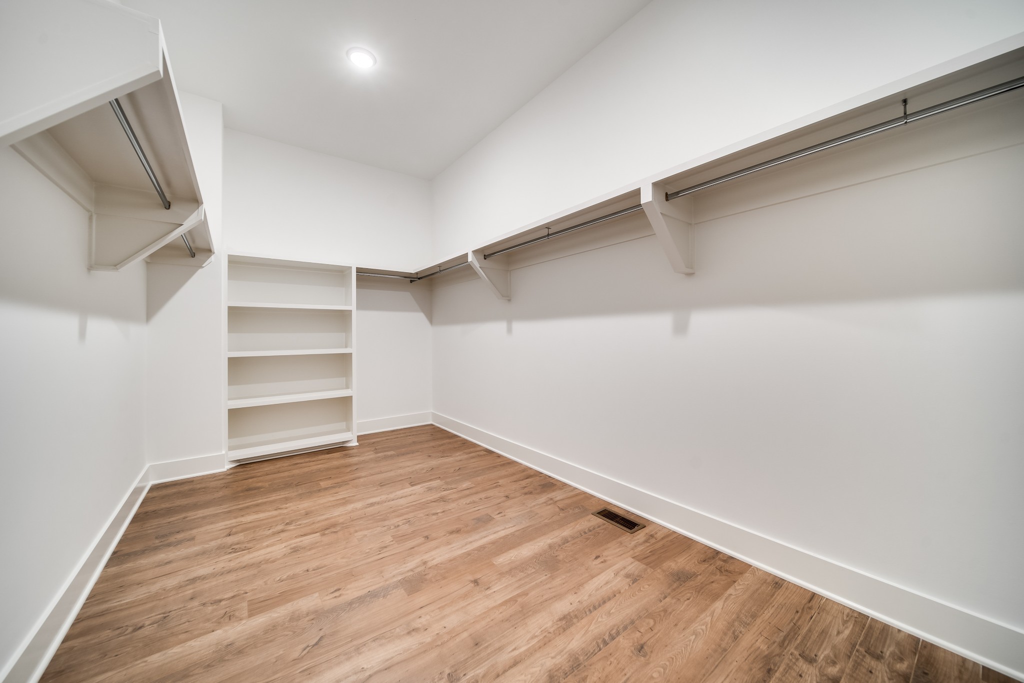 Image 48 of 61 For 5080 Gainesville Road