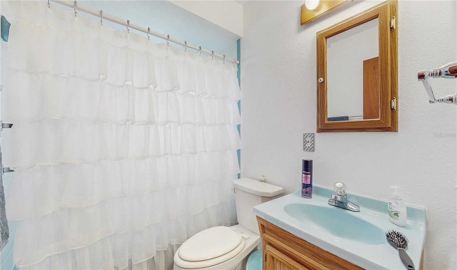 Image 16 of 27 For 21615 Raintree Street