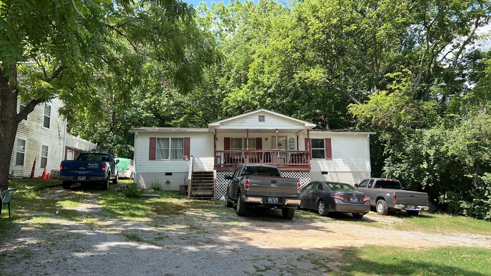 Image 2 of 27 For 21615 Raintree Street