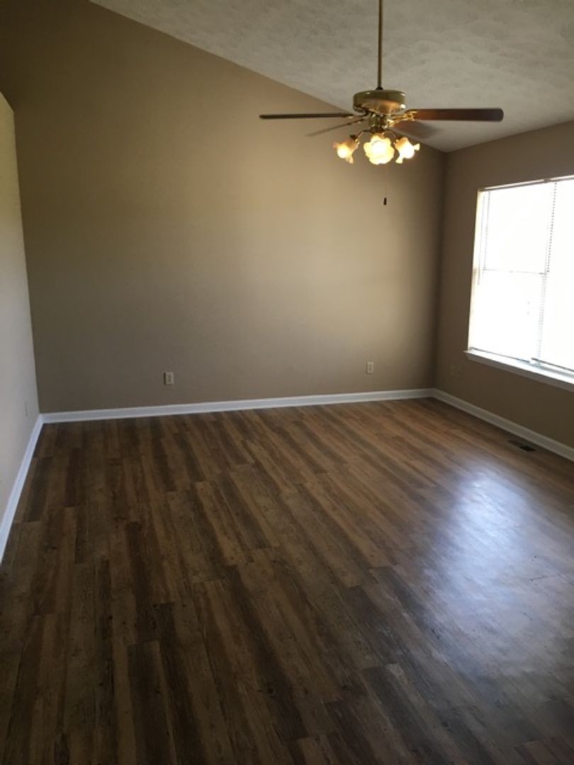 Image 3 of 43 For 9504 97th Lane B