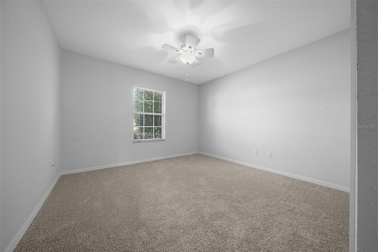 Image 12 of 37 For 17799 125th Circle