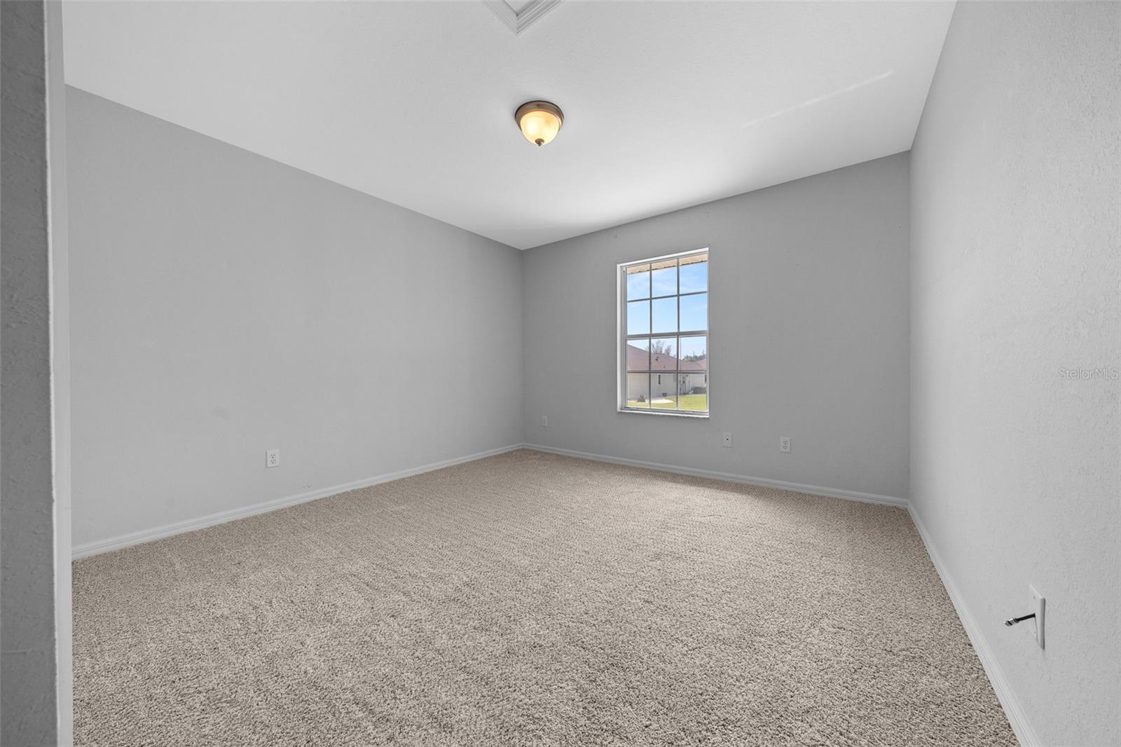 Image 16 of 37 For 17799 125th Circle