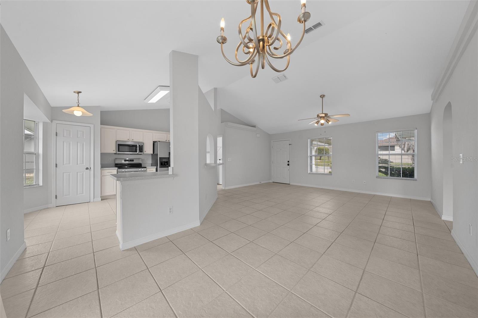 Image 19 of 37 For 17799 125th Circle