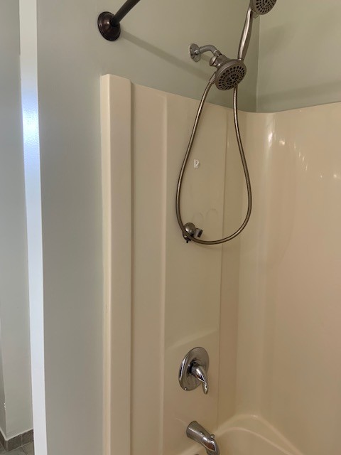 Image 15 of 28 For 5040 35th Street
