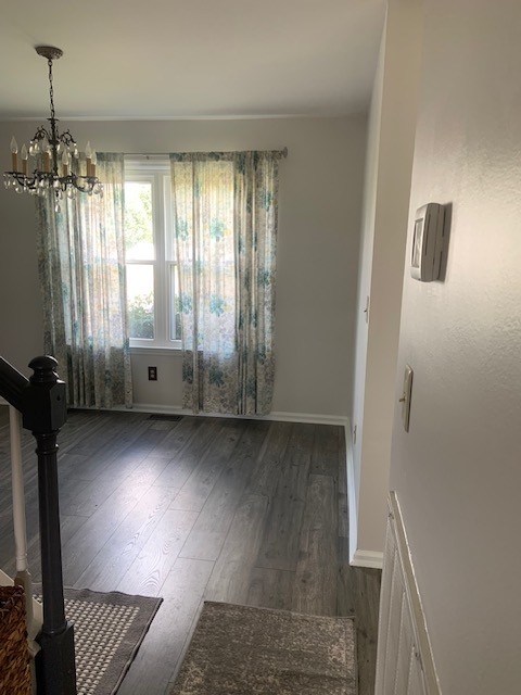 Image 7 of 28 For 5040 35th Street