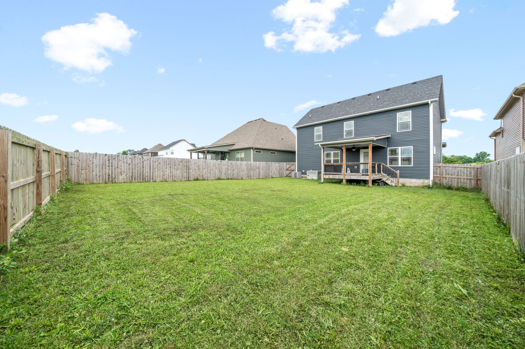 Image 34 of 47 For 2399 53rd Avenue Road