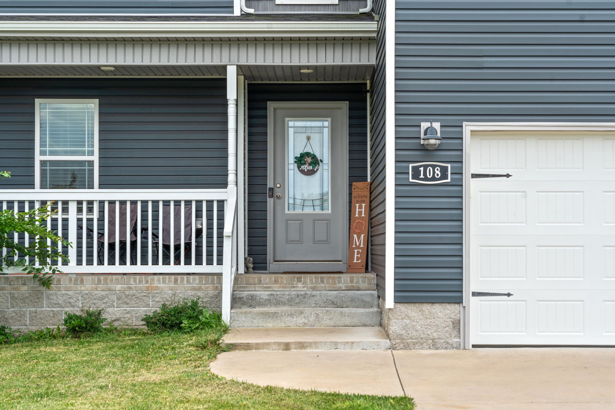 Image 4 of 47 For 2399 53rd Avenue Road