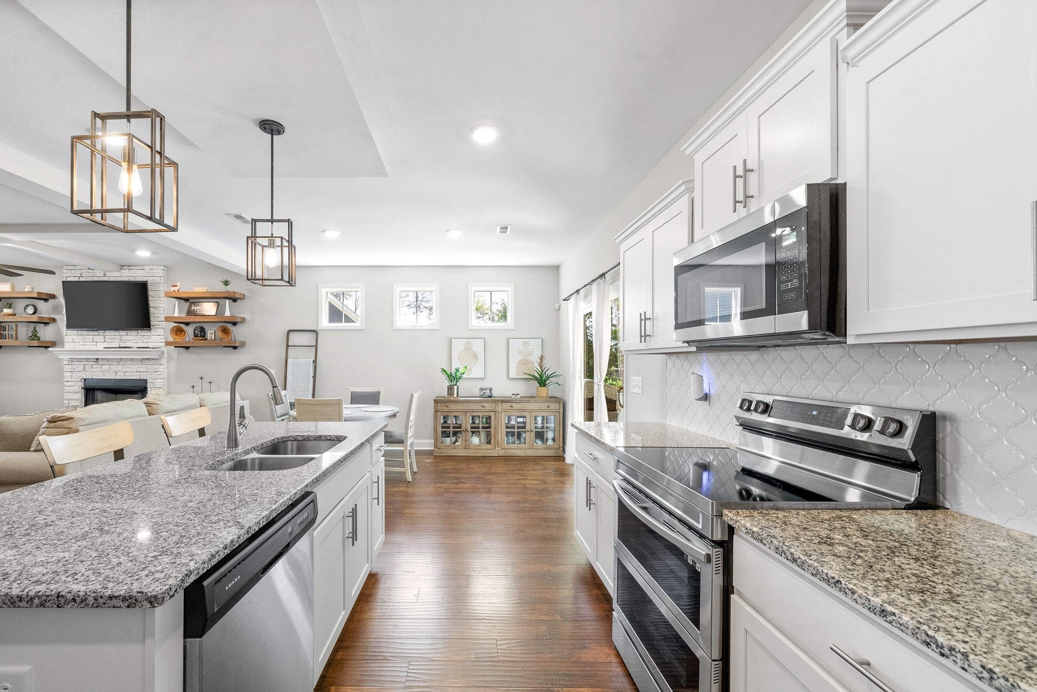 Image 15 of 21 For 8670 88th Place