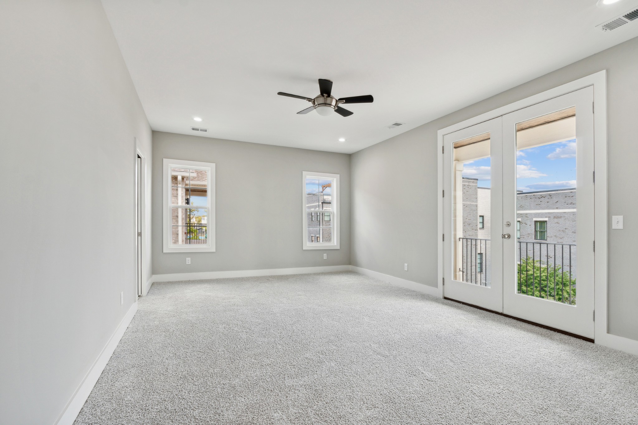 Image 18 of 77 For 5383 48th Place