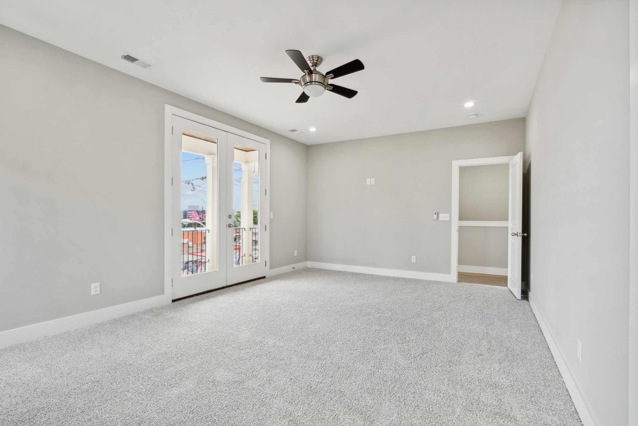 Image 20 of 77 For 5383 48th Place