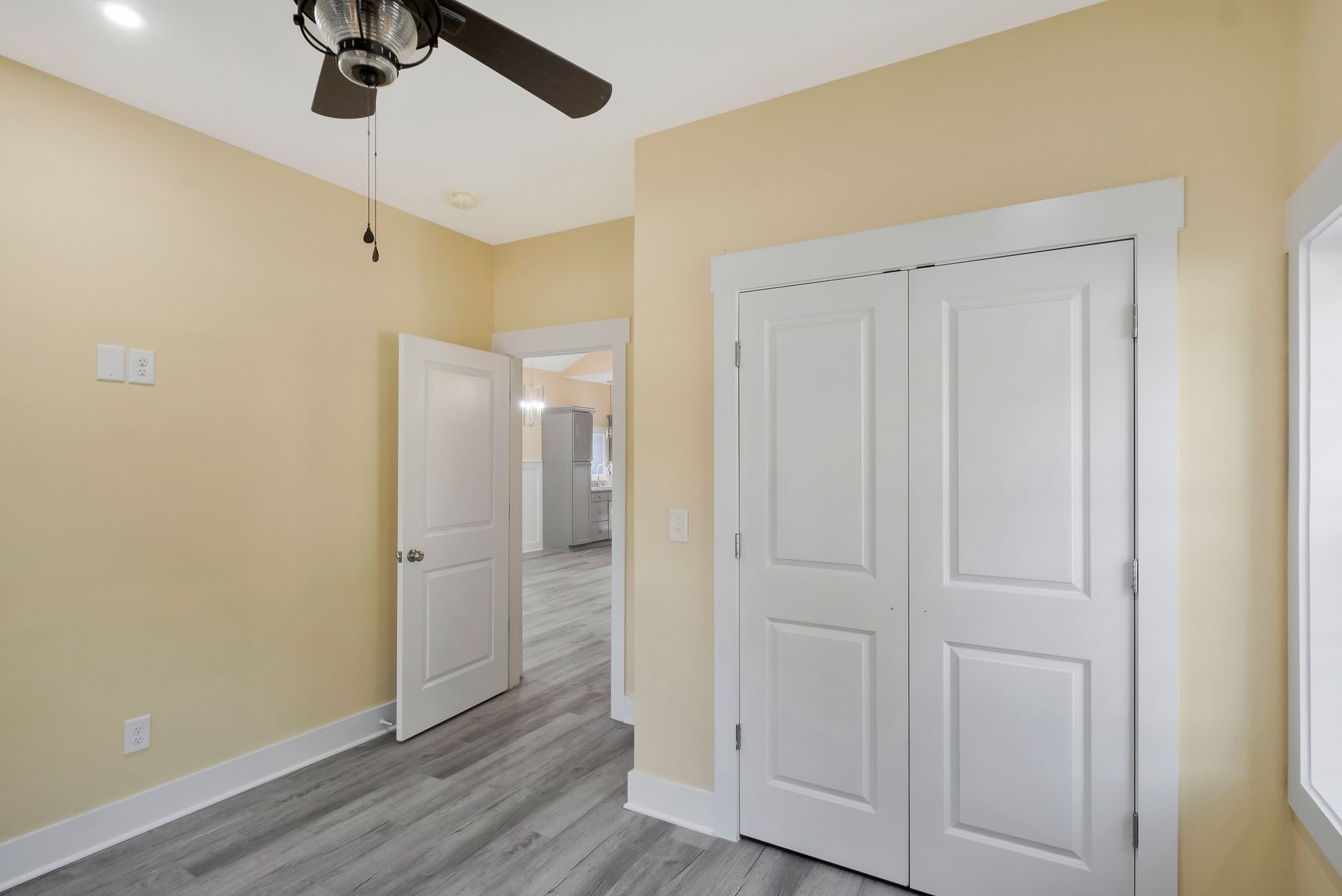 Image 14 of 30 For 9987 39th Terrace