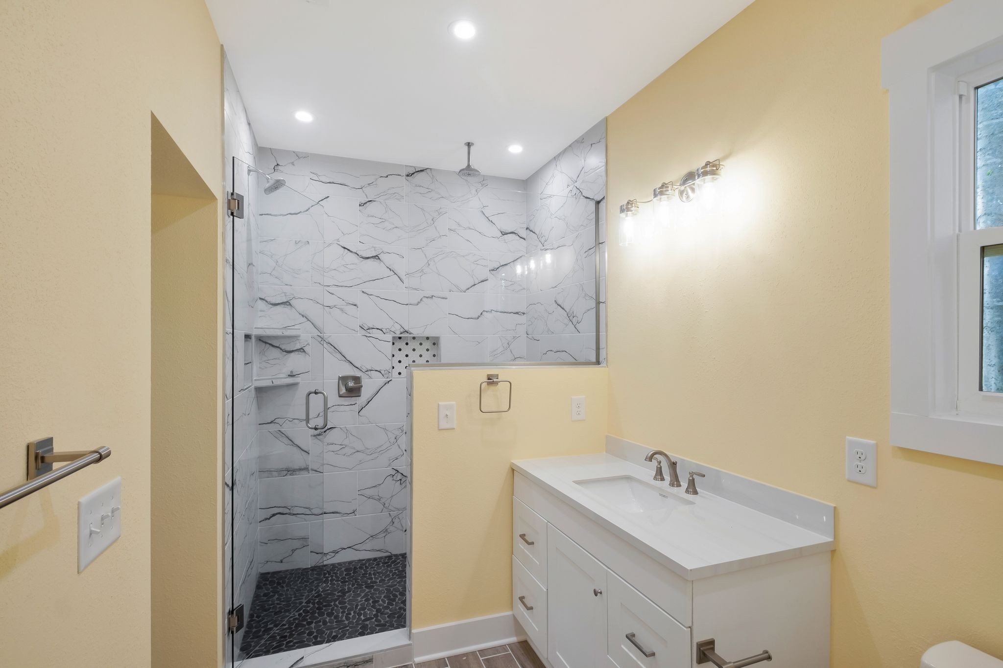 Image 20 of 30 For 9987 39th Terrace