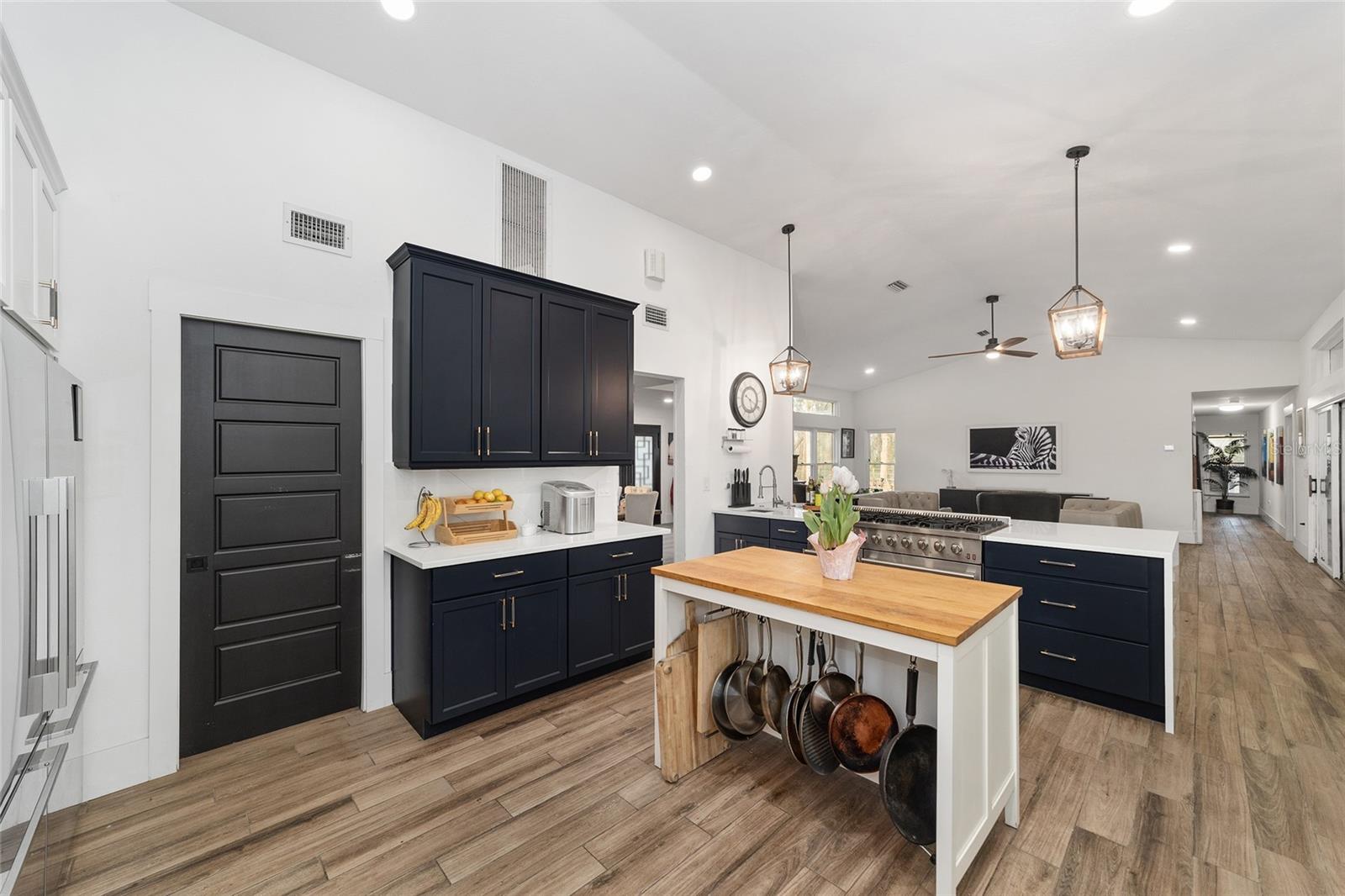 Image 21 of 91 For 9500 193rd Street