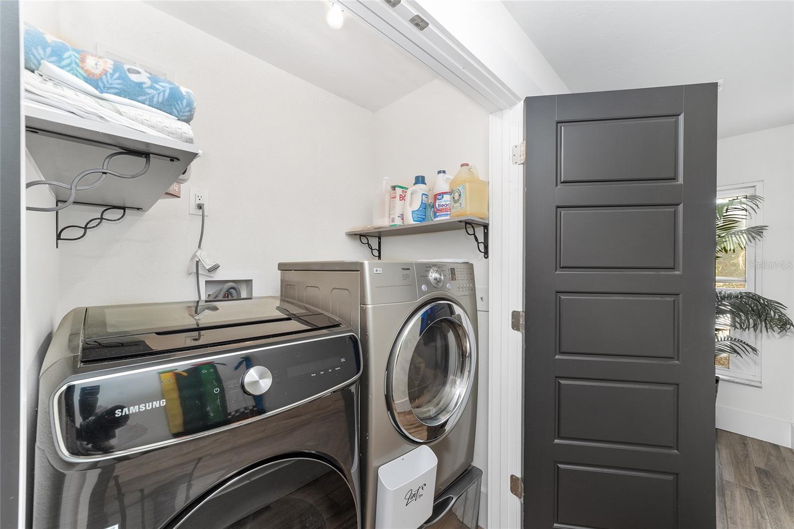Image 37 of 91 For 9500 193rd Street