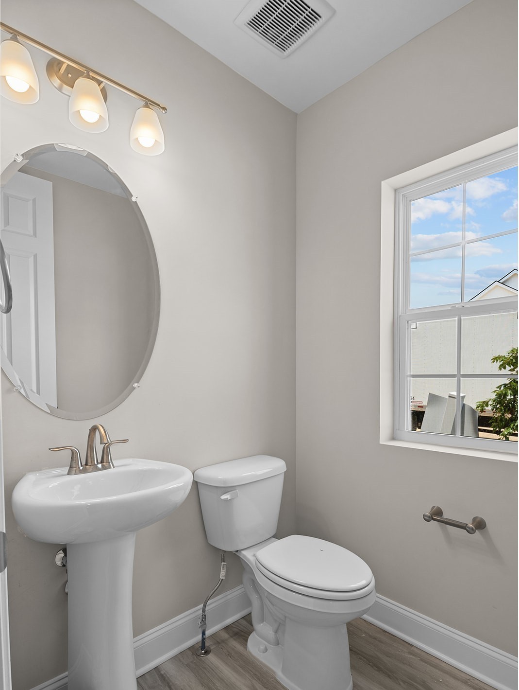 Image 7 of 27 For 1546 153rd Court Sw