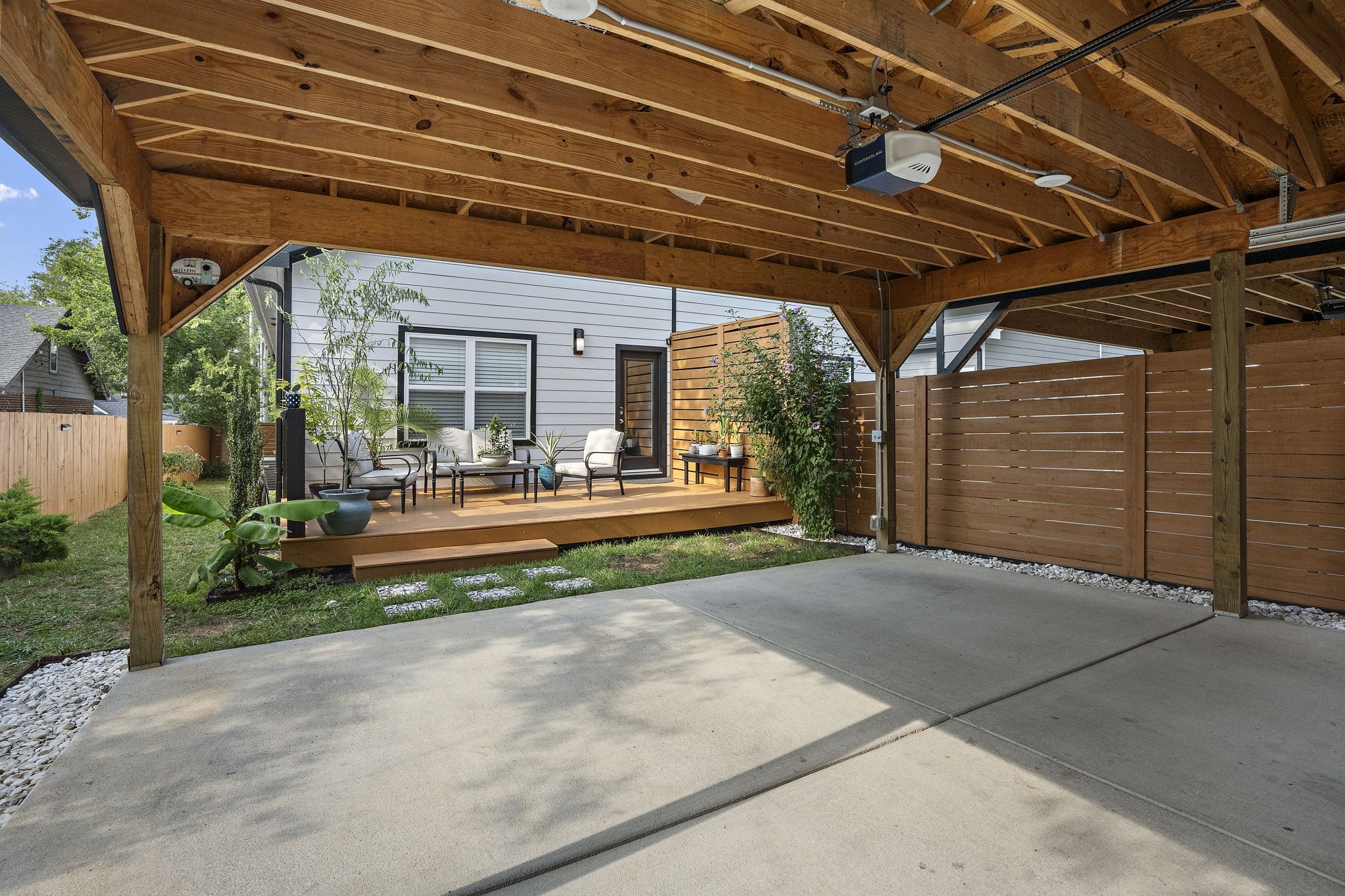 Image 19 of 32 For  64th Av Ne  