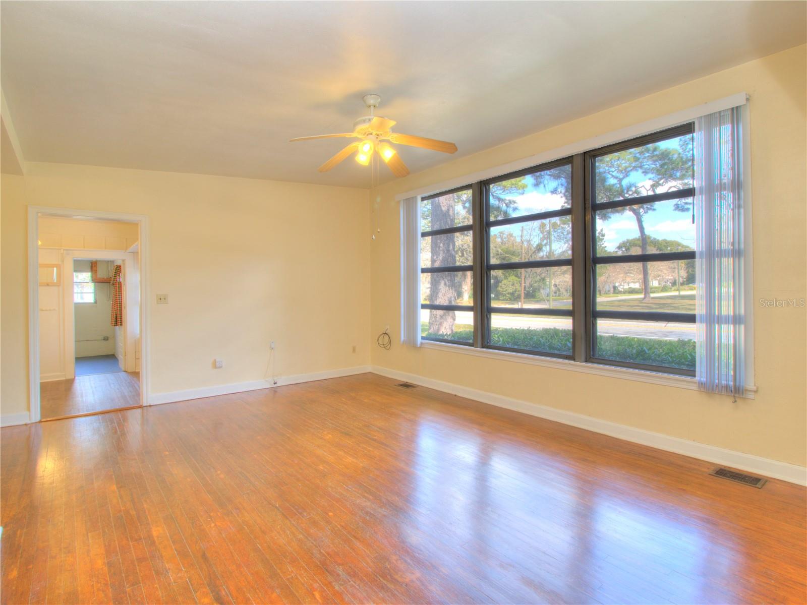 Image 36 of 50 For 1034 11th Street