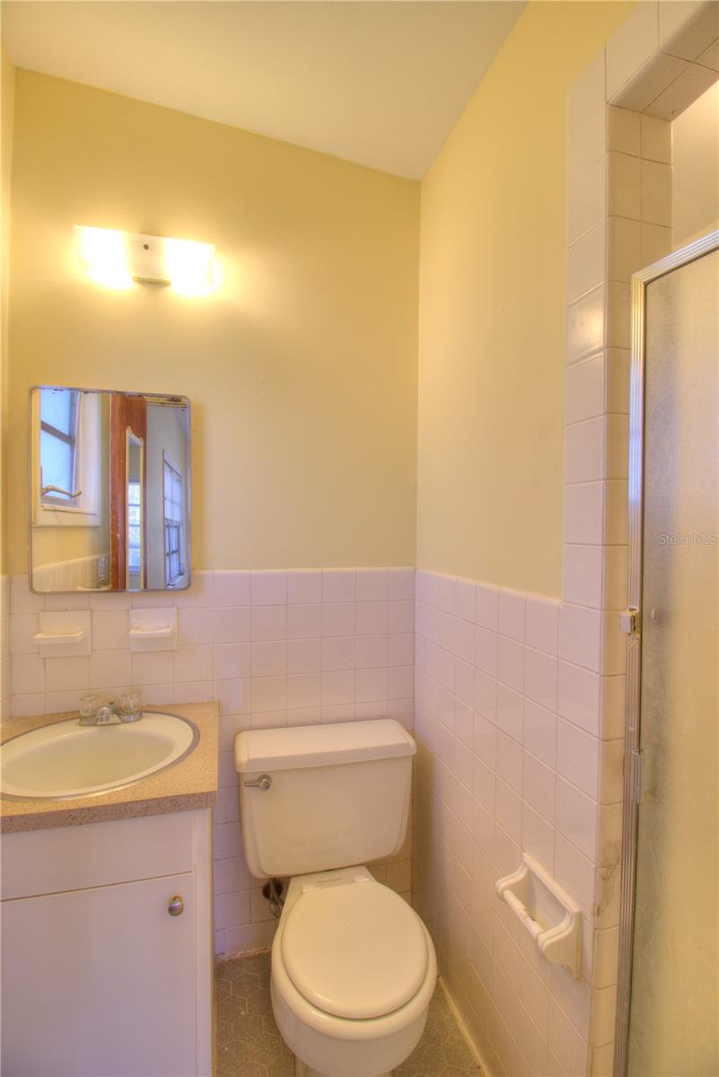 Image 46 of 50 For 1034 11th Street