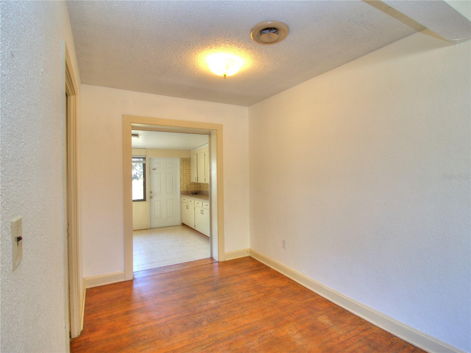 Image 35 of 52 For 1022 11th Avenue