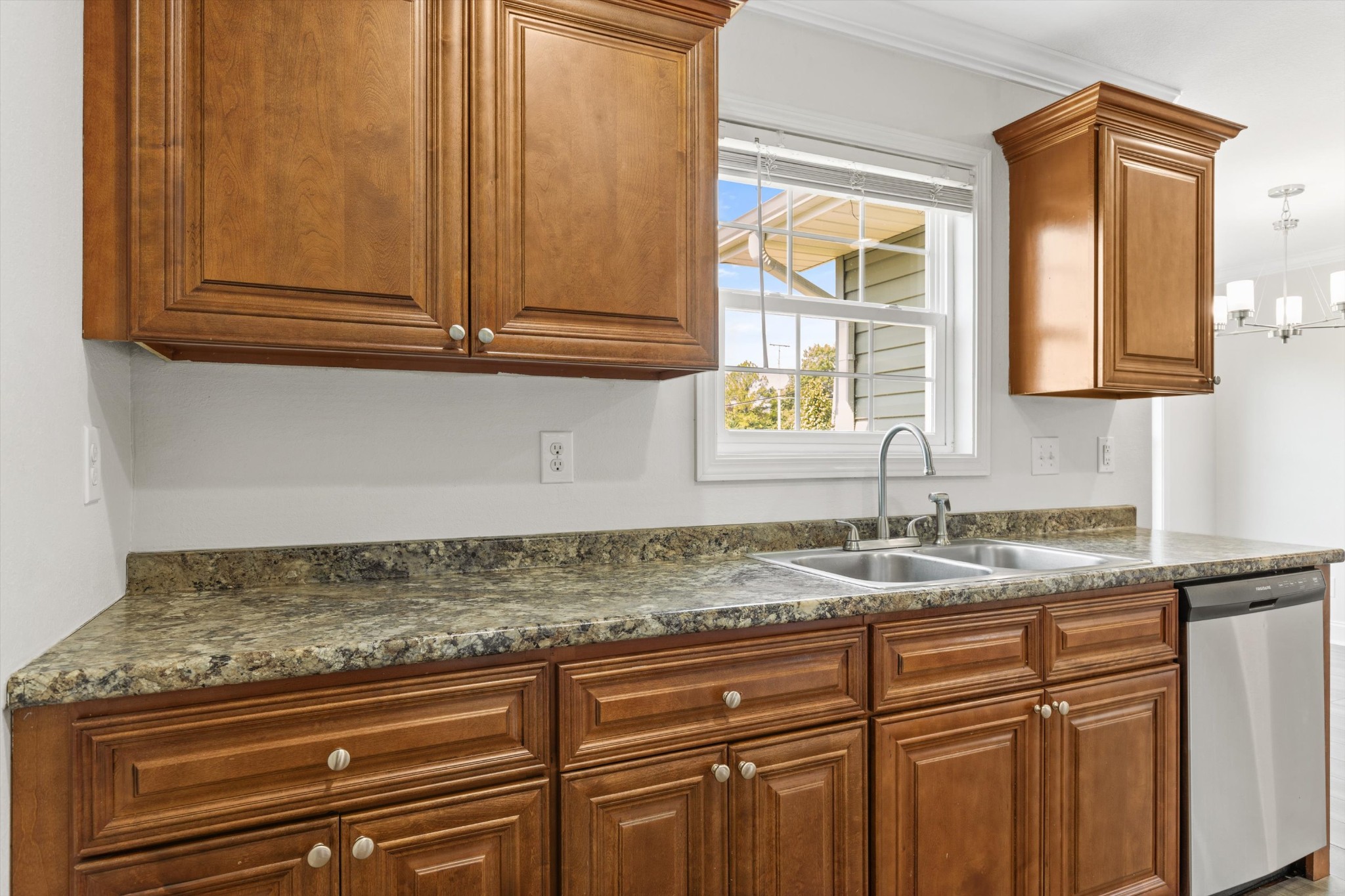 Image 13 of 19 For 409 Marion Oaks Drive