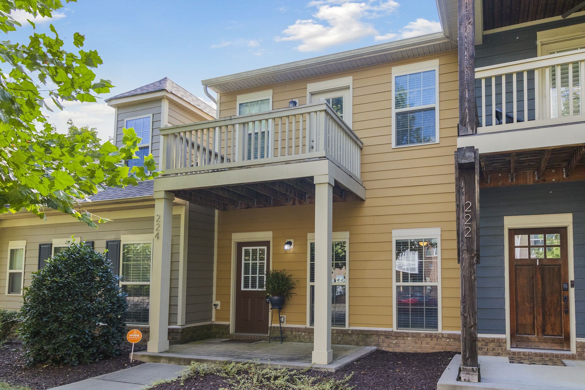 Listing Details for 129 Central Avenue, INTERLACHEN, FL 32148