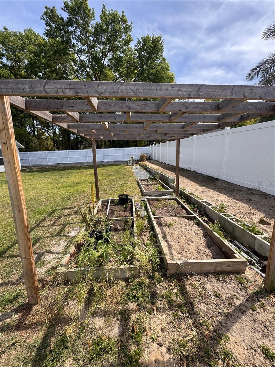 Image 41 of 48 For 8330 161st Street