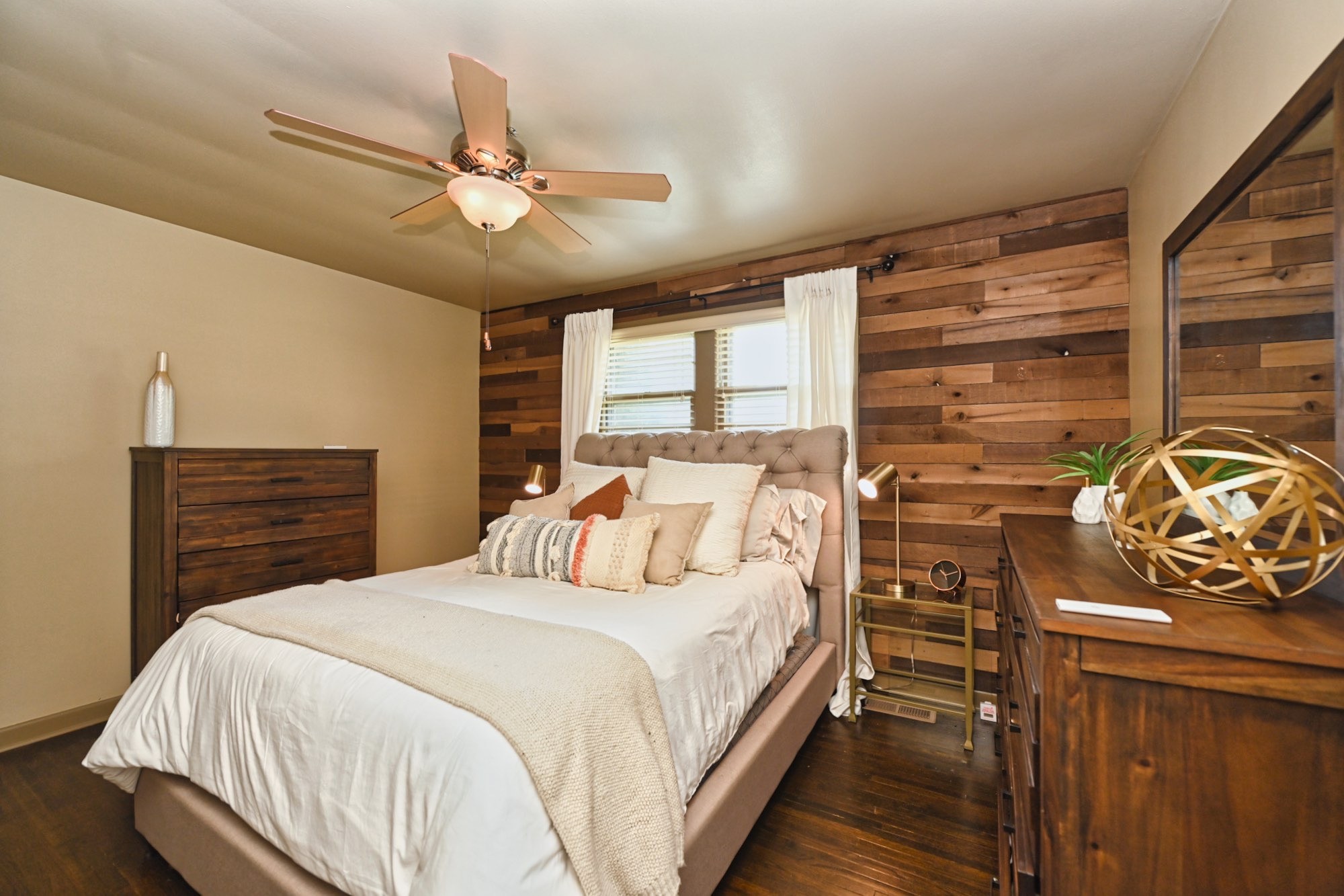 Image 14 of 25 For 4 Cyclamen Court