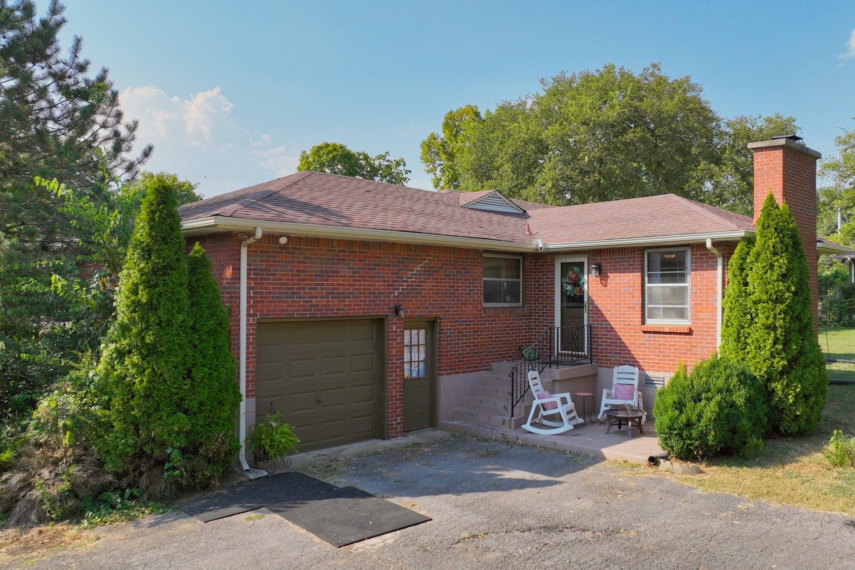 Image 19 of 25 For 4 Cyclamen Court