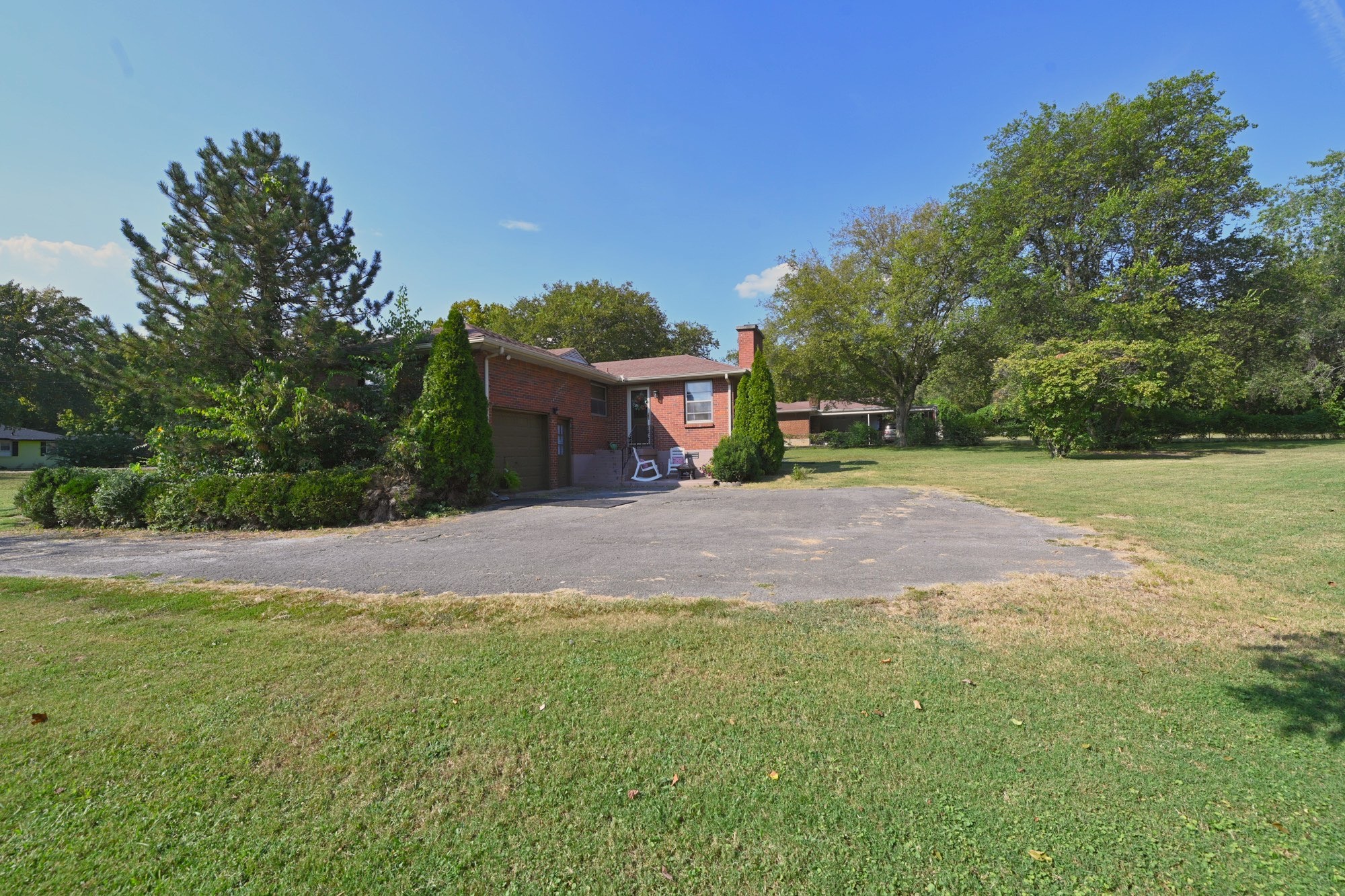 Image 23 of 25 For 4 Cyclamen Court