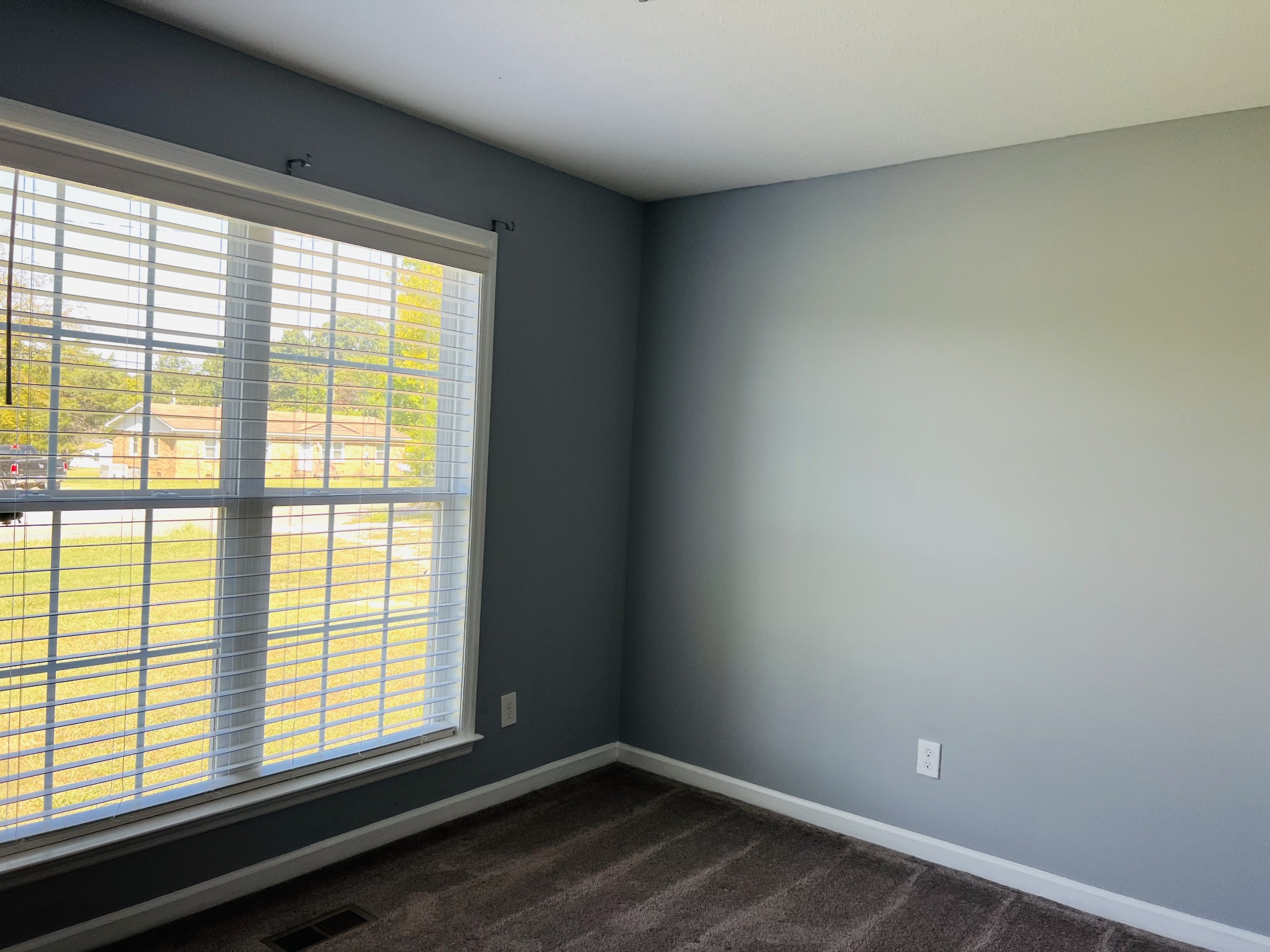 Image 13 of 50 For 11267 51st Avenue