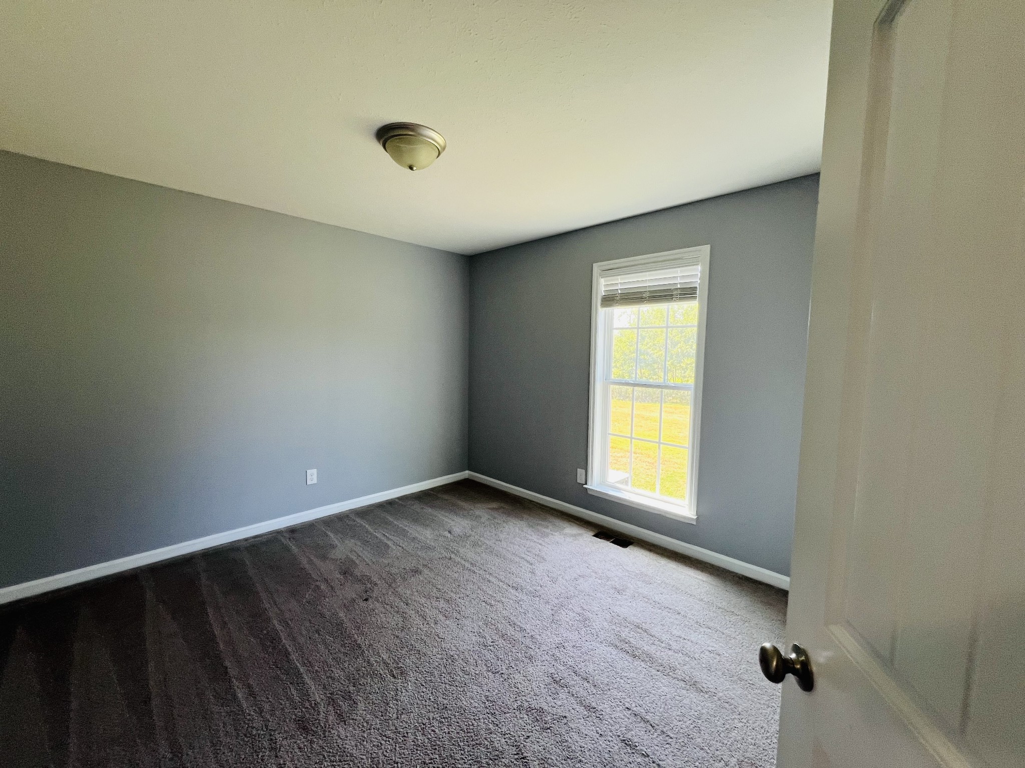 Image 15 of 50 For 11267 51st Avenue