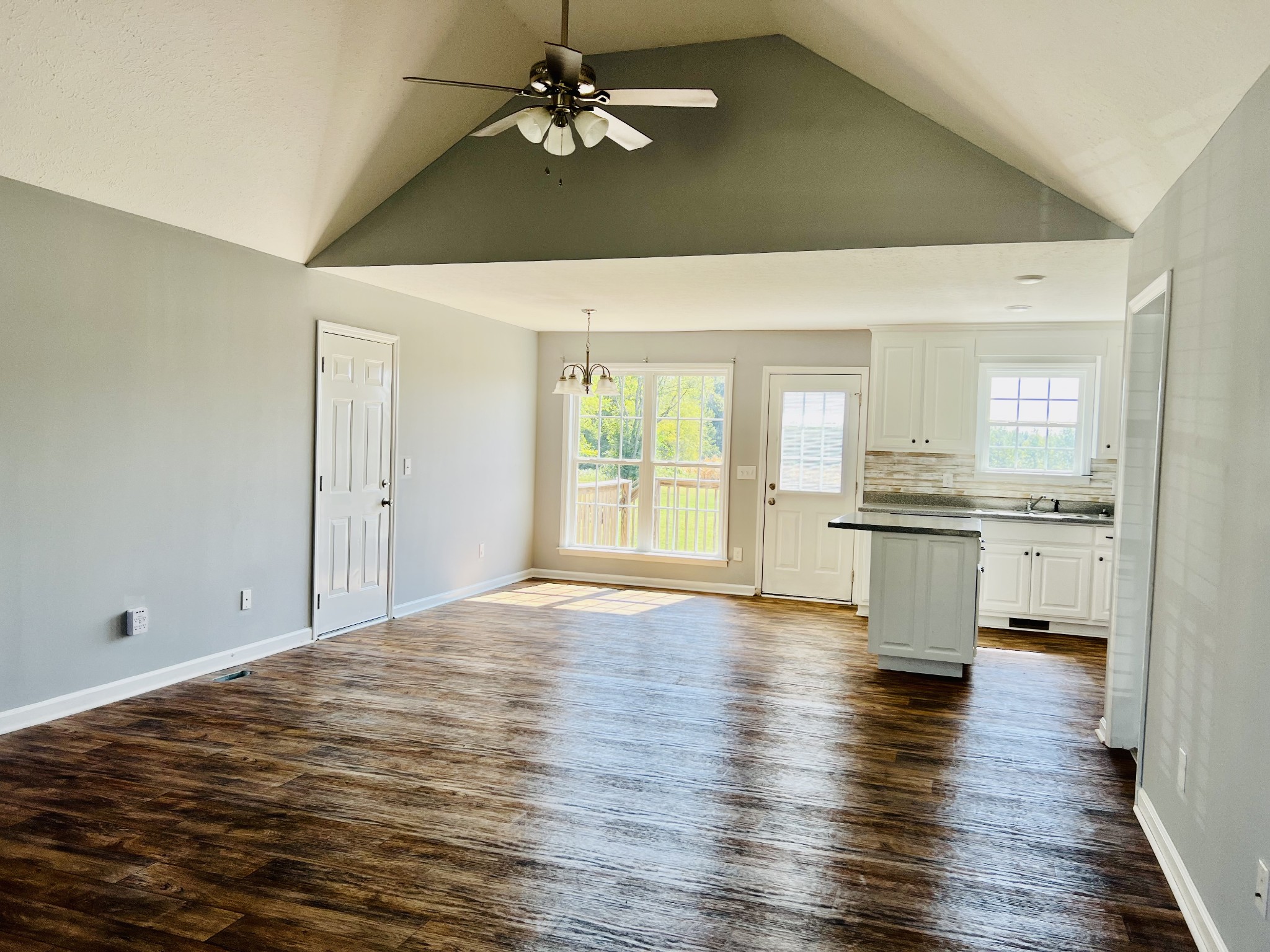 Image 3 of 50 For 11267 51st Avenue