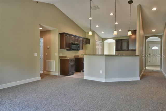 Image 15 of 25 For 17509 18th Avenue Road
