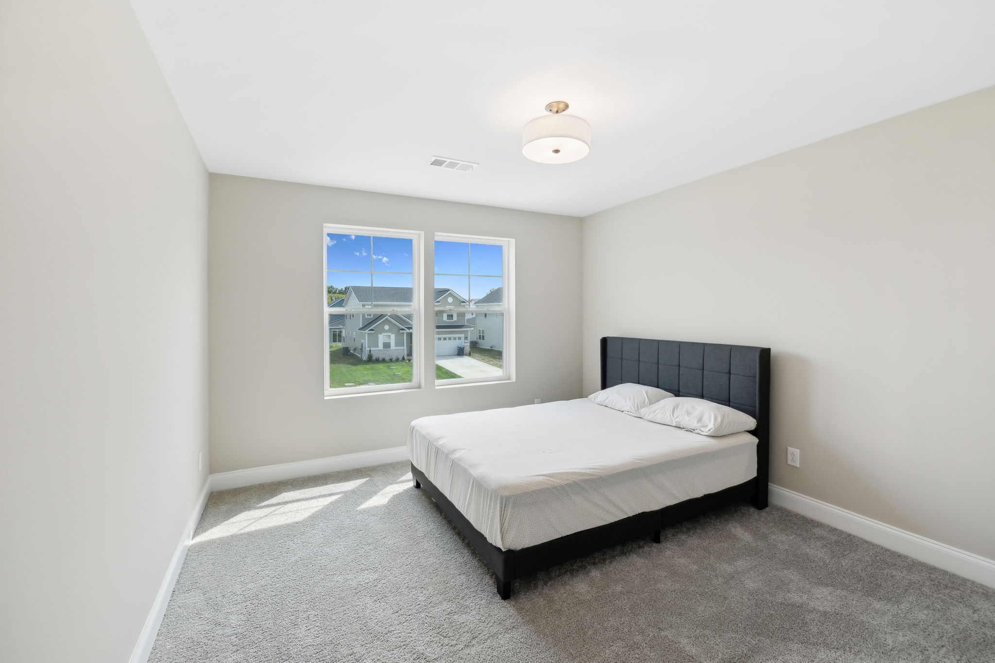 Image 18 of 23 For 9222 104th Terrace