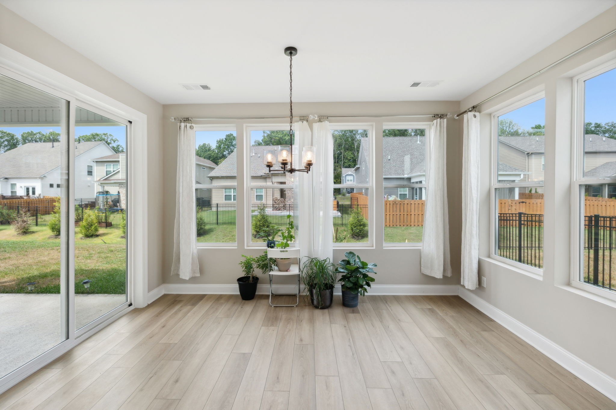 Image 3 of 23 For 9222 104th Terrace