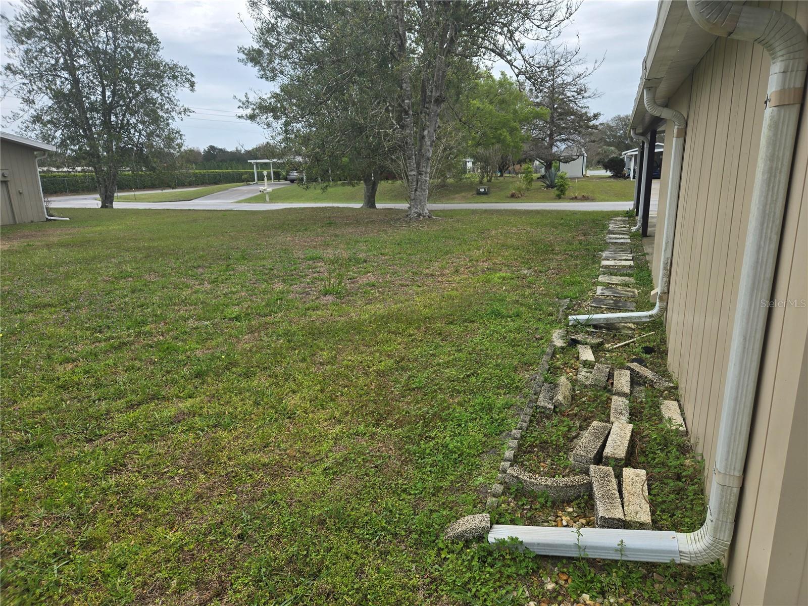 Image 6 of 28 For 10040 98th Avenue