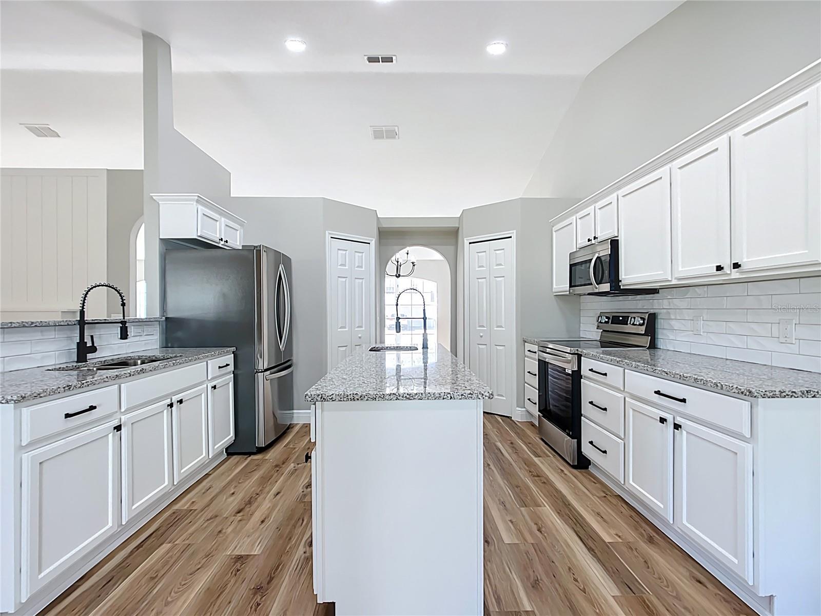 Image 16 of 61 For 4541 30th Street