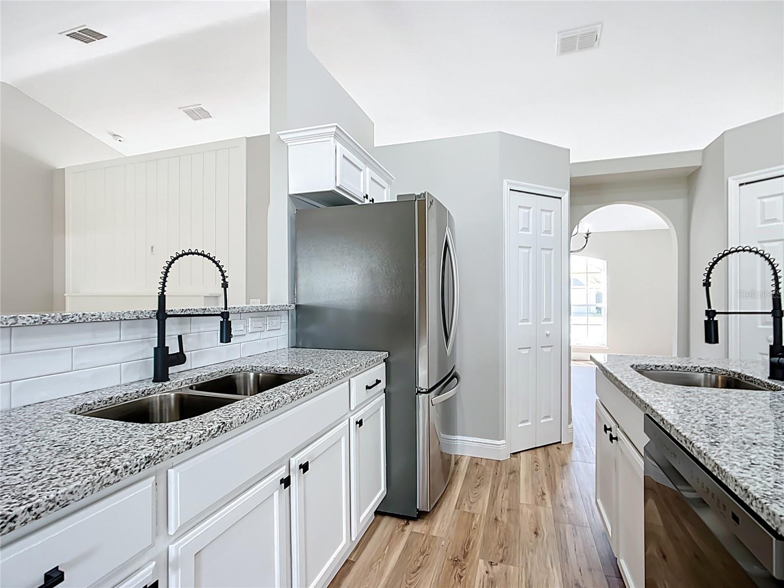 Image 17 of 61 For 4541 30th Street