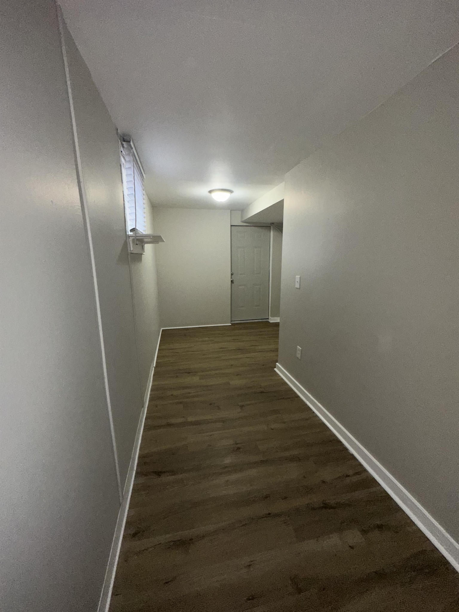 Image 5 of 11 For 818 Silver Springs Boulevard