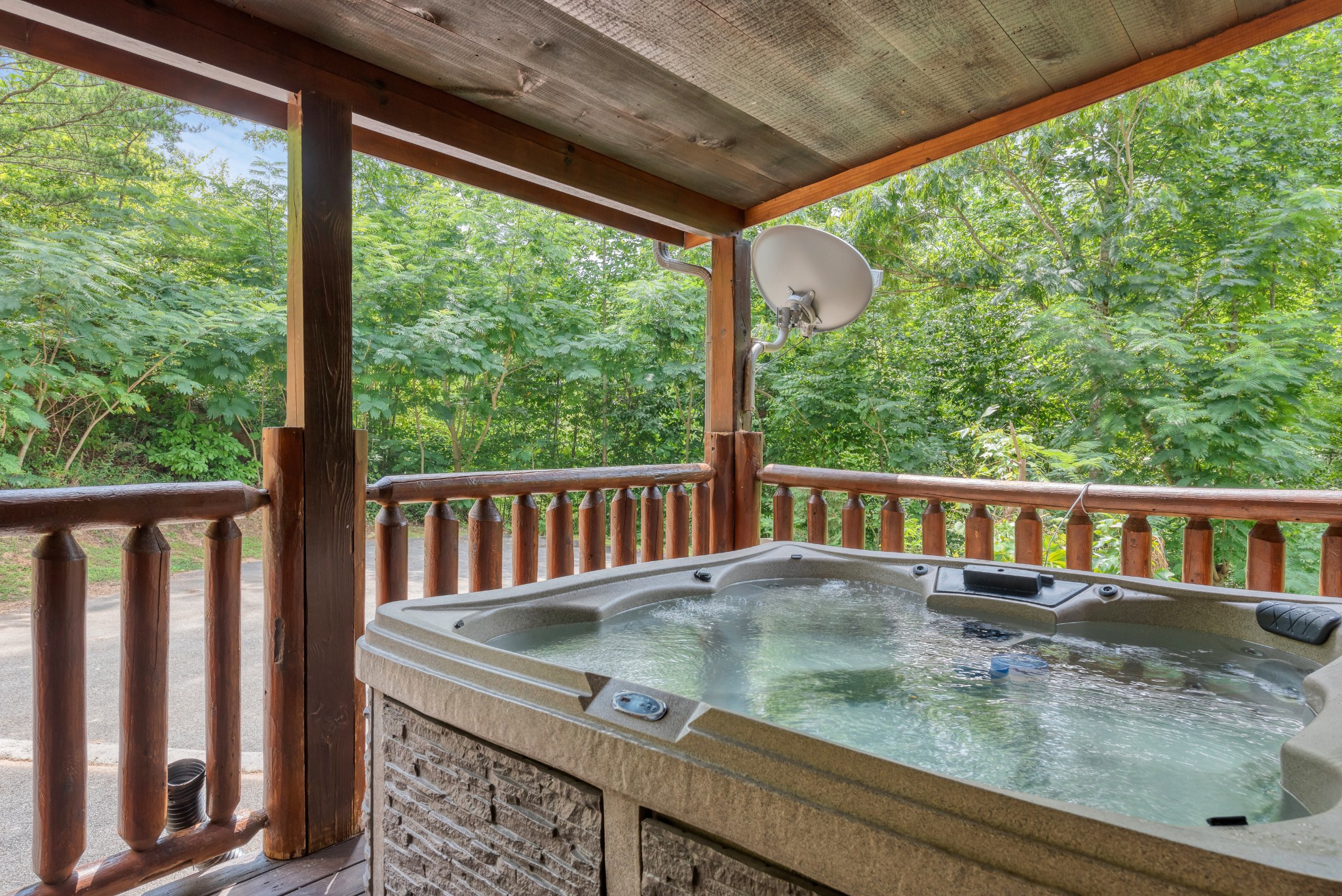 Listing photo id 1 for 8564 Spartan Drive