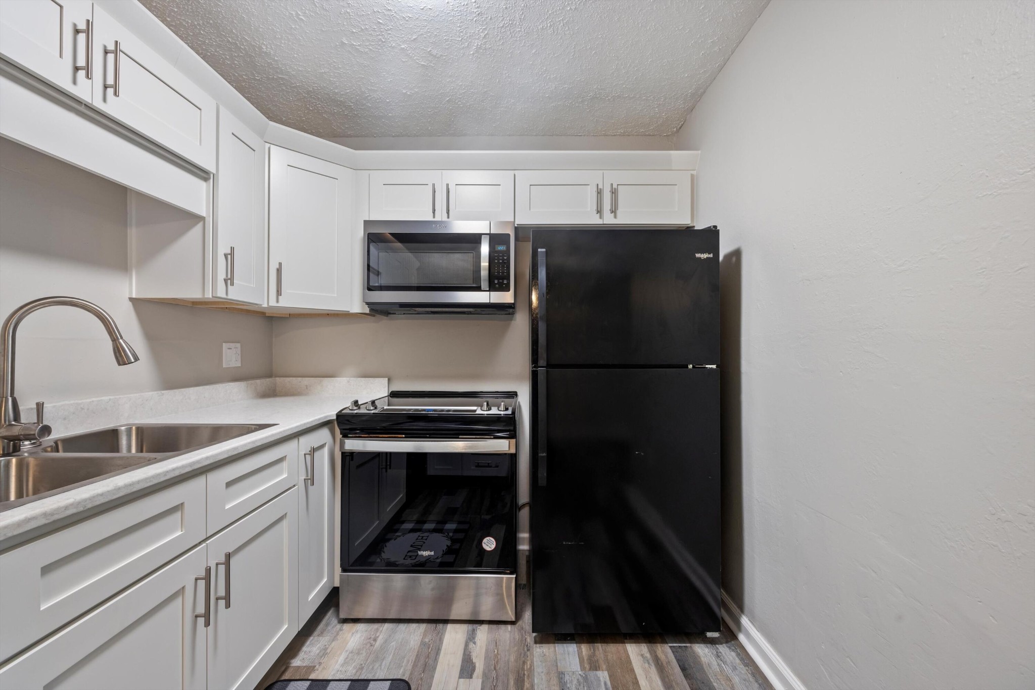 Image 7 of 29 For 4755 39th Street Road