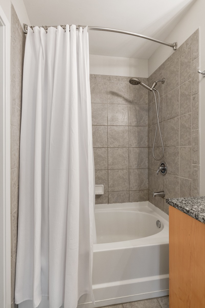 Image 33 of 51 For 9975 39th Terrace