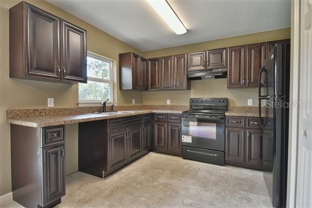 Image 3 of 13 For 22531 Nautilus Boulevard