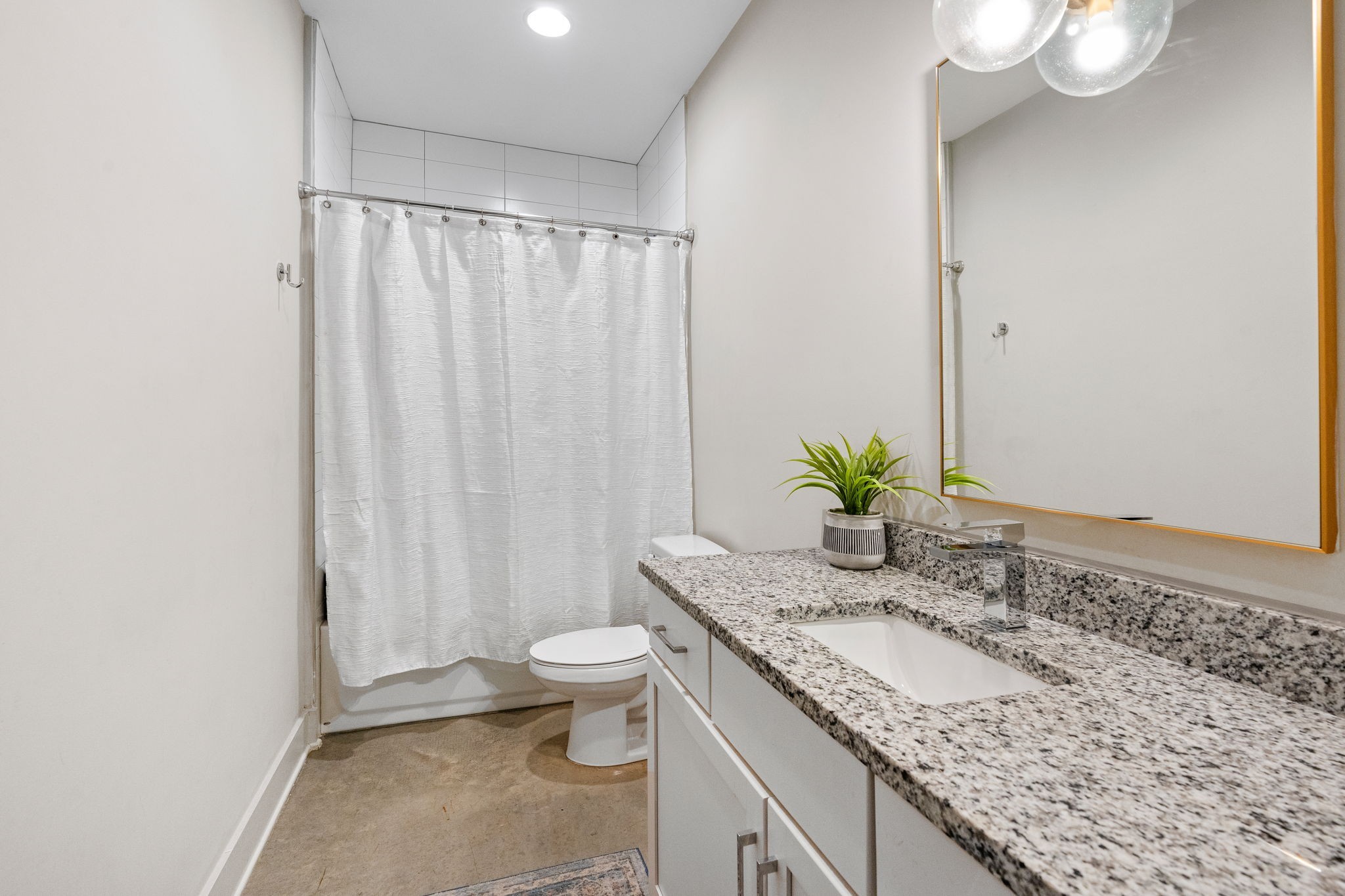 Image 41 of 50 For 7193 64th Street Road
