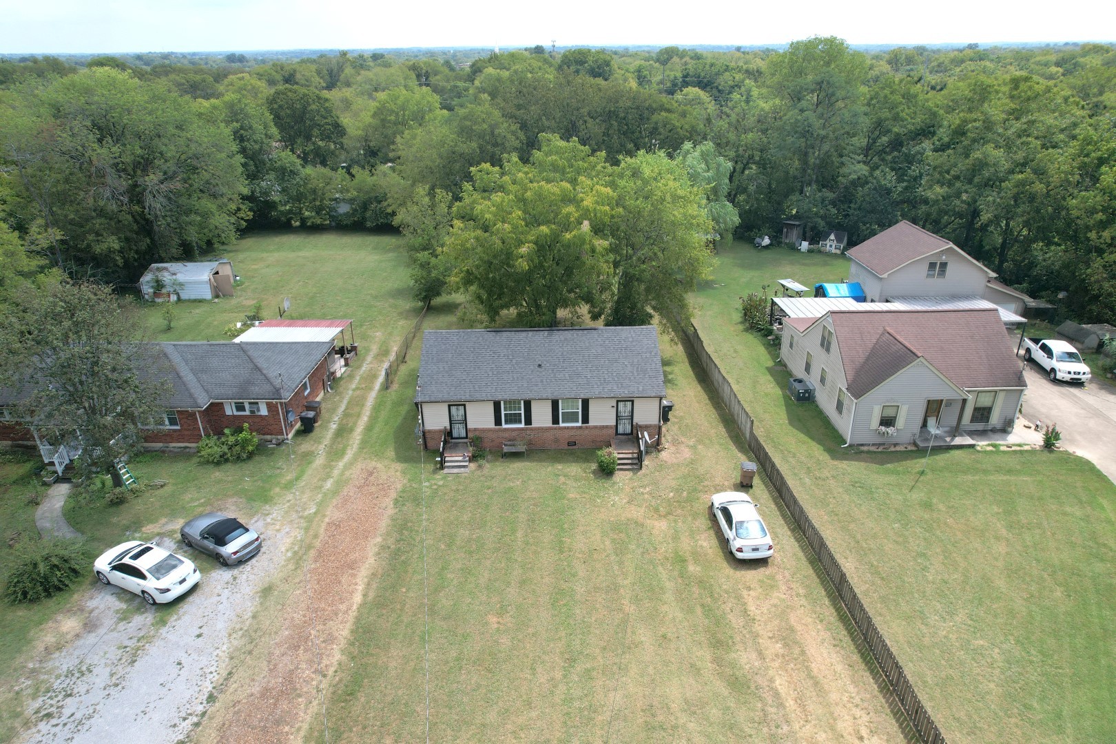 Listing photo id 1 for 1865 Se 3rd Court