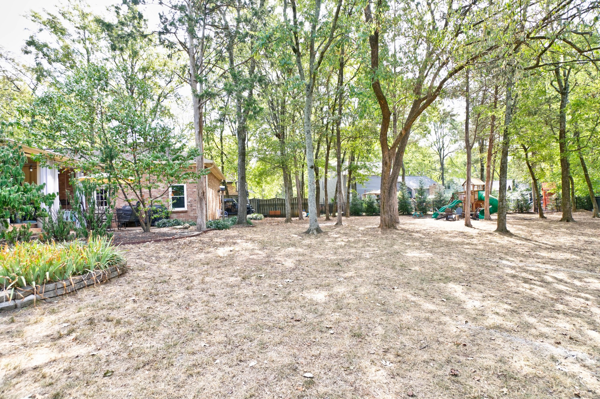 Listing photo id 29 for 2243 Kings Cove Point