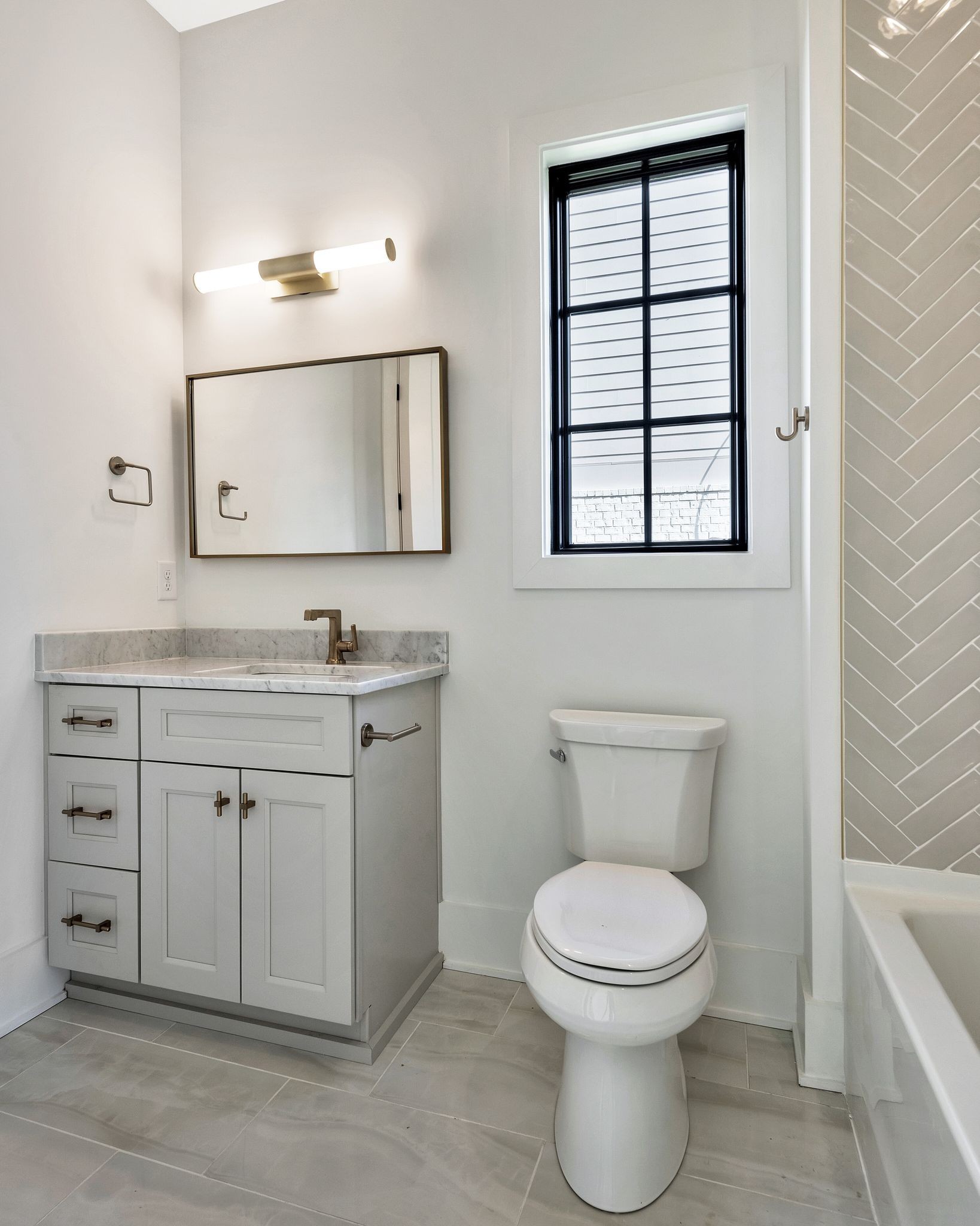 Image 31 of 43 For 3870 17th Street Circle