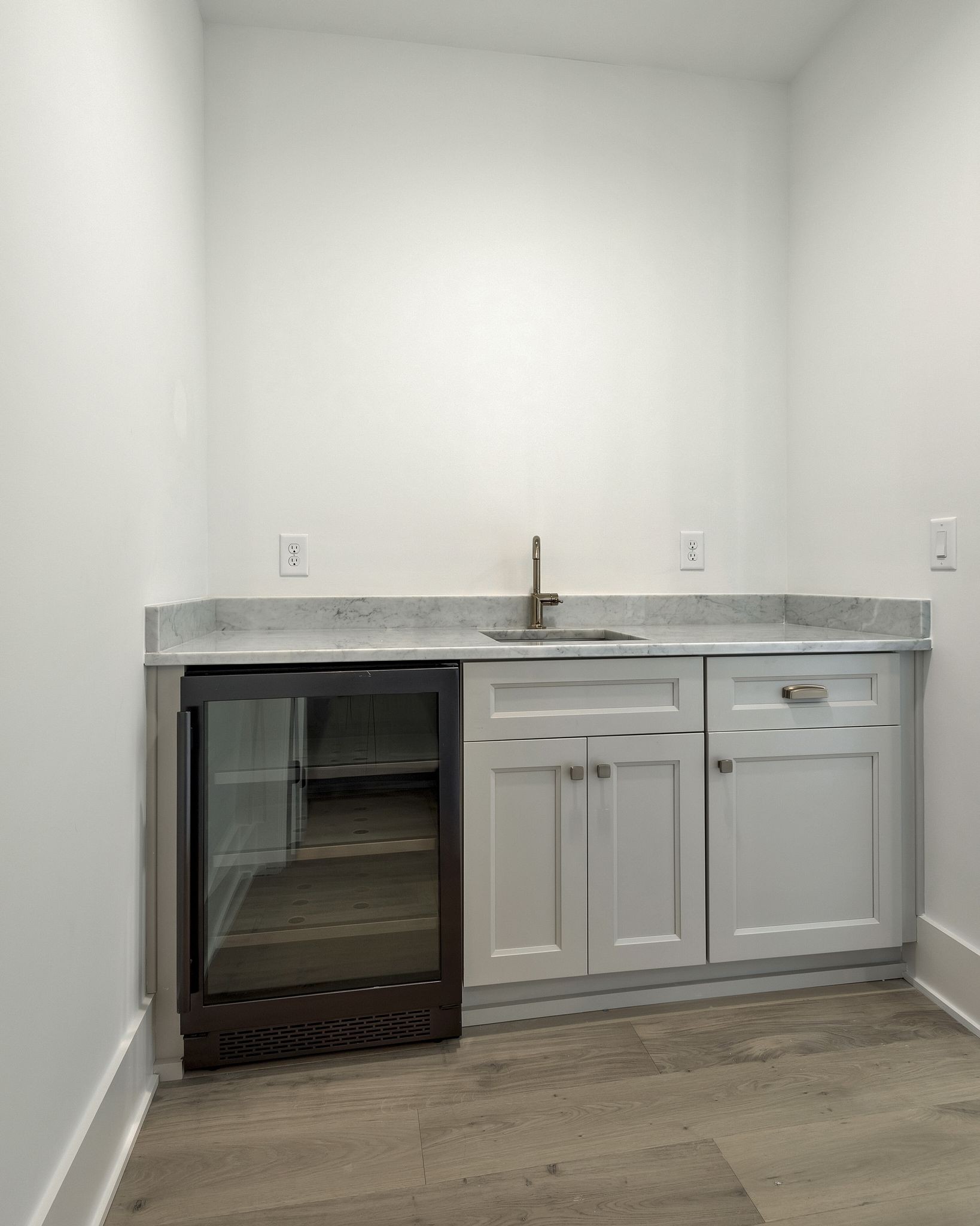 Image 40 of 43 For 3870 17th Street Circle