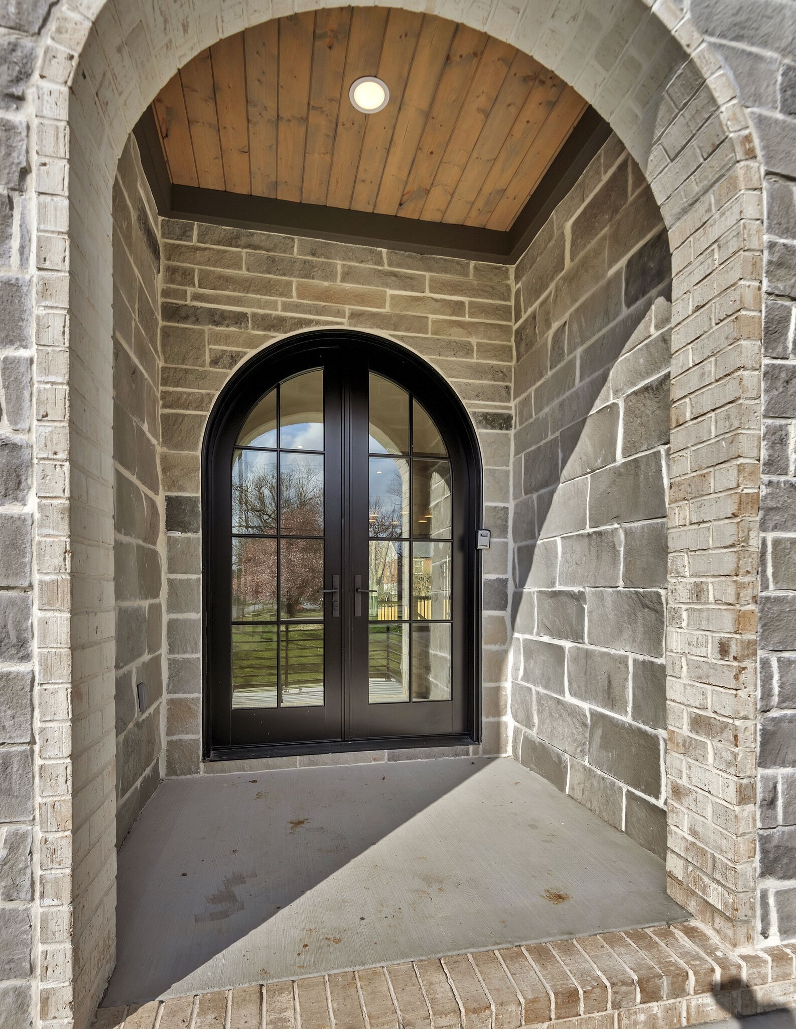 Image 6 of 43 For 3870 17th Street Circle