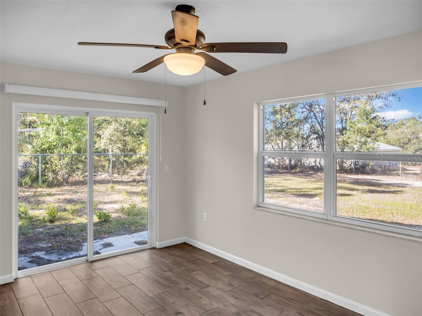 Listing photo id 14 for 10966 Trigger Terrace